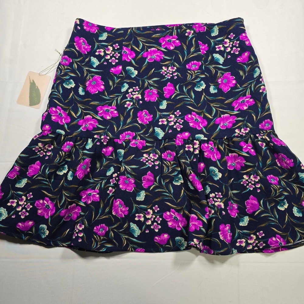 Forever 21 Womens mini skirt small Floral Navy Purple Ruffle Hem‎ NWT